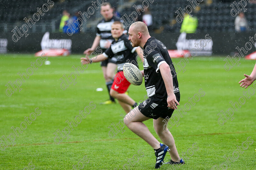 HF LR16829 
 Hull FC v Leeds Rhinos