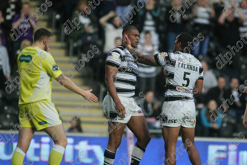 hull-st-helens373 
 Fetuli Talanoa congratulates Leon Pryce 
 Keywords: Hull FC, St Helens