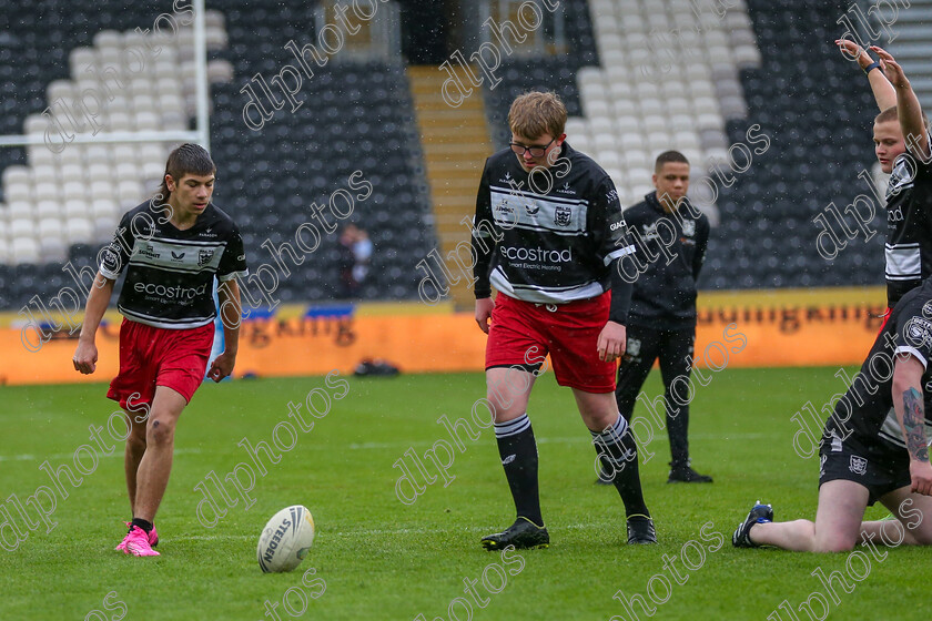 HF LR16863 
 Hull FC v Leeds Rhinos