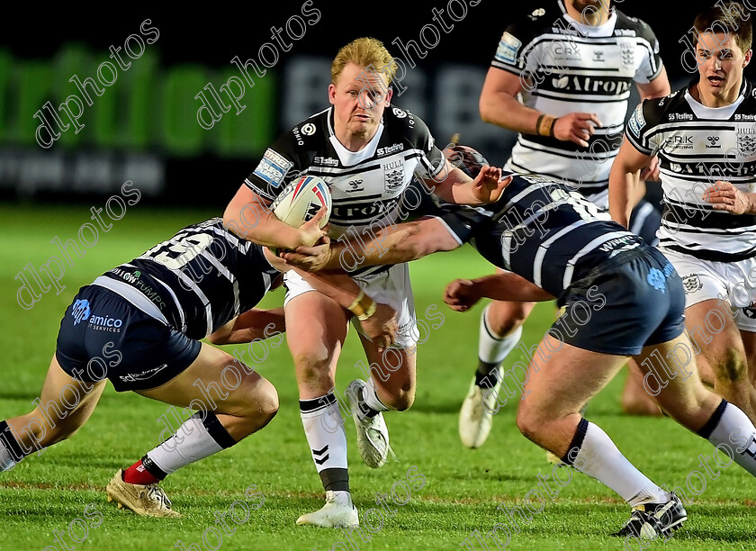 FashBrad4-10-0421pb 
 Challenge Cup - Featherstone v Hull FC - Saturday 10 April