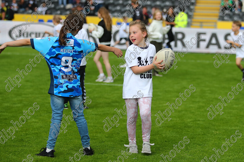 HFC LR0754 
 Hull Fc v Leeds Rhinos
Armed Forces Day,
Energise Club