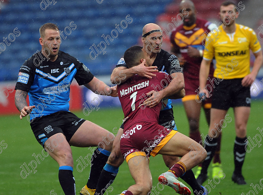 Hull-Defence2-3-0319 
 Super League Huddersfield v Hull FC - Sunday 3 Marck