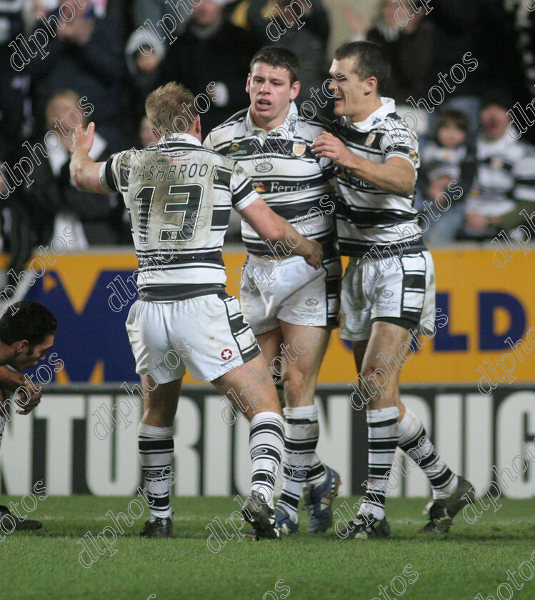 IMG 8538 
 FC PLAYERS CONGRATULATE SKIPPER RADFORD ON HIS SECOND HALF TRY 
 Keywords: lee radford, todd byrne