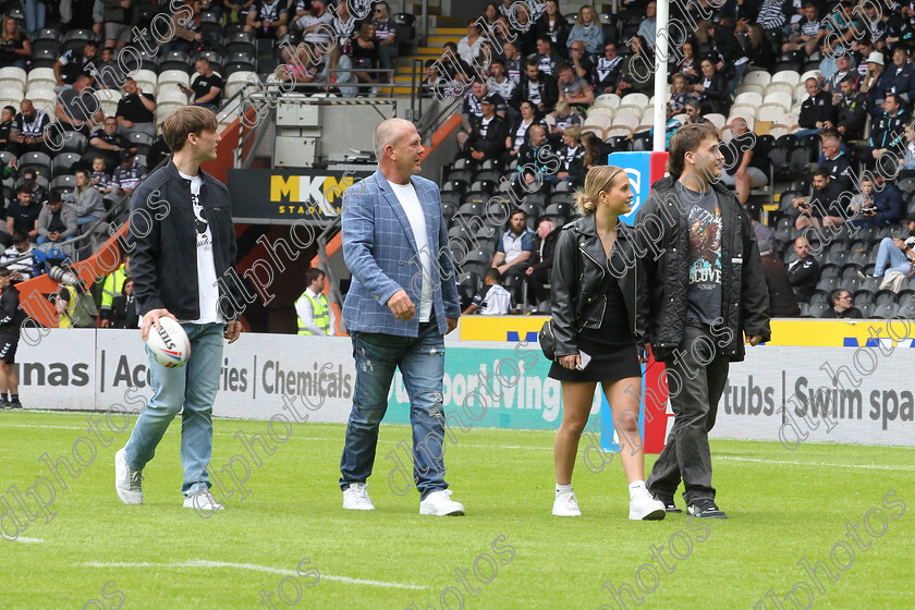 HFC LR0464 
 Hull Fc v Leeds Rhinos
Armed Forces Day,
Jason Smith & family delivery the Matchball