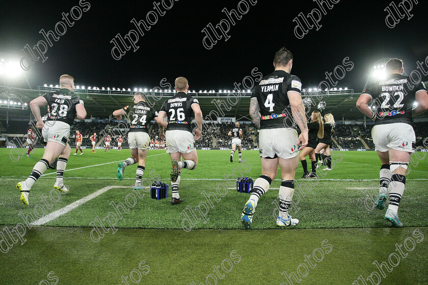 4092fc-giants 
 Hull Fc v Huddersfield Giants
Hull Born players Brad FAsh, Jack Downs, Kirk Yeaman Jack Logan, Josh Bowden and Danny Houghton take teh field for teh second half