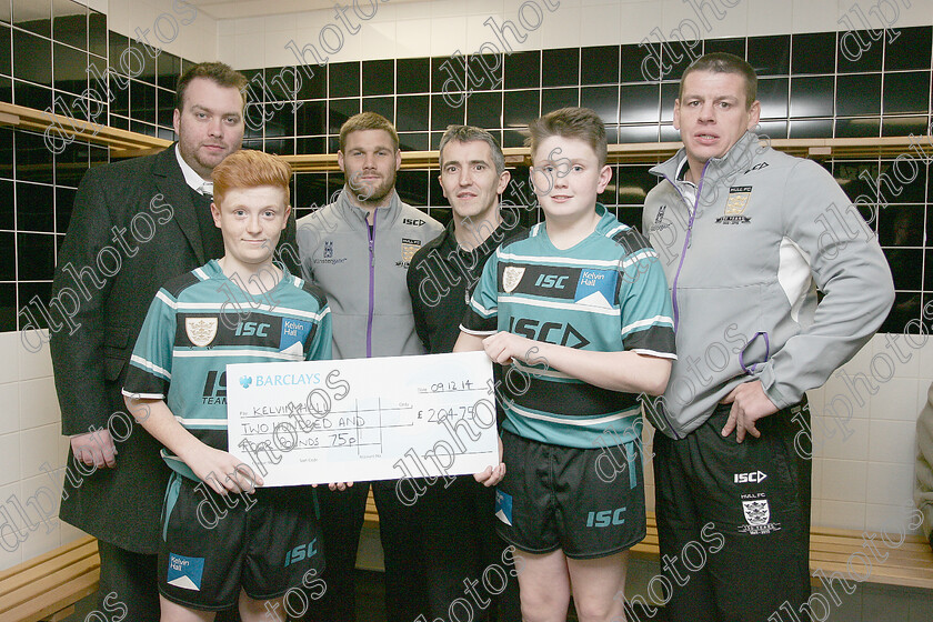 KA4Y4277 
 Hull Fc Fanbassadors
Kelvin Hall receive cheque from James Clark and Kirk Yeaman