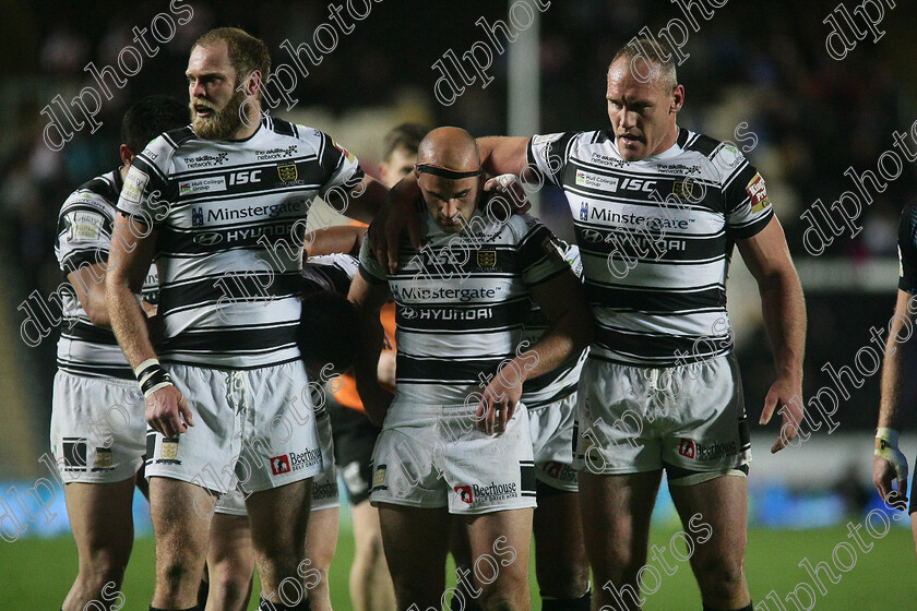 hull-st-helens520 
 Richard Whiting, Danny Houghton, Gareth Ellis wait to pack down 
 Keywords: Hull FC, St Helens