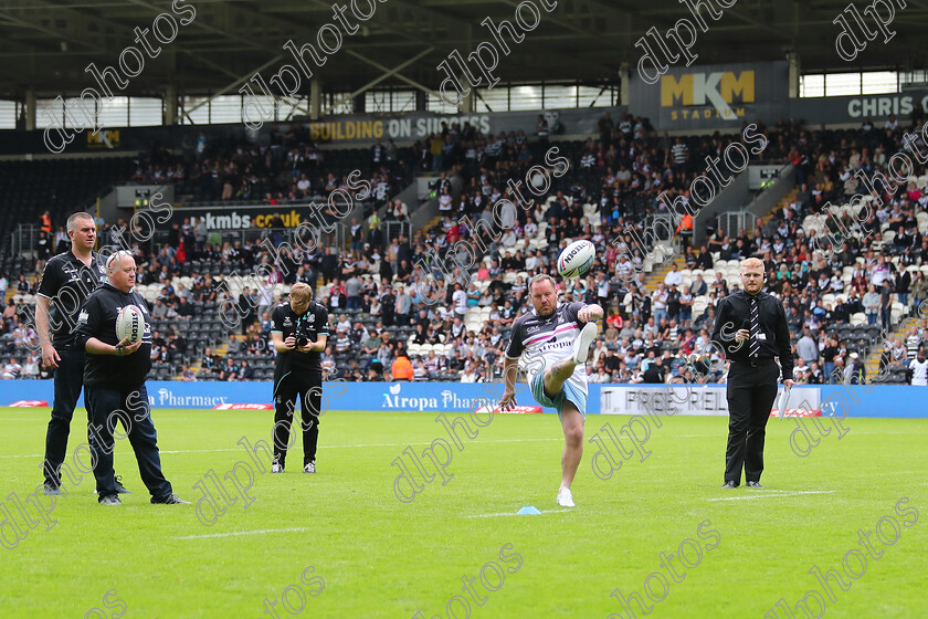 HFC LR0805 
 Hull Fc v Leeds Rhinos
Armed Forces Day,
Half time - Boot It