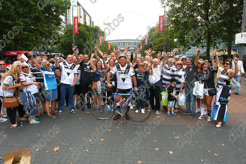 CCcupfinal70787 
 dlphotos.co.uk
copyright picture;Dave Lofthouse 07886650735
Challenge Cup Final 
 Keywords: Hull FC v Warrington Wolves