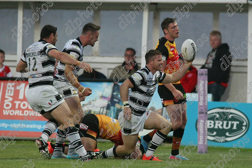 hullkr-hullfc0410 
 Steve Michaels celebrates 
 Keywords: Hull FC, Hull KR