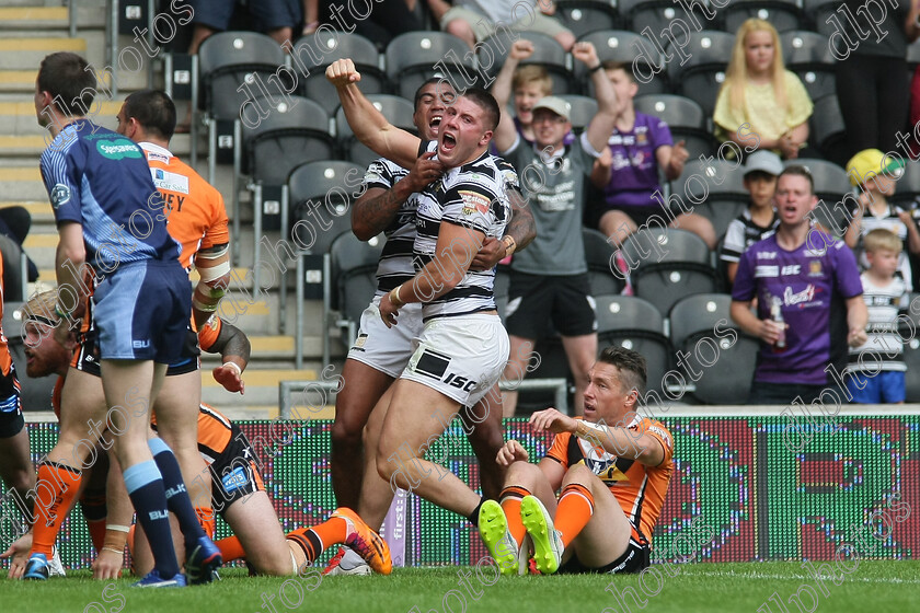 fc-castleford0316 
 Tom Lineham jumps up to celebrate only to be denied by the linesman 
 Keywords: Hull FC, Castleford Tigers