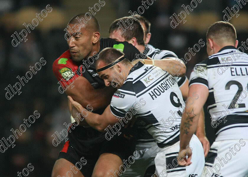 fc-bulls0777 
 Manuokafoa runs into houghton and aspinwall