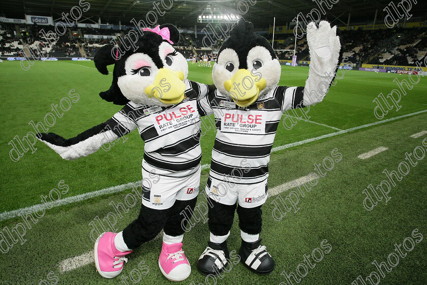 3216fc-giants 
 Hull Fc v Huddersfield Giants
Airlie and Girlie Bird