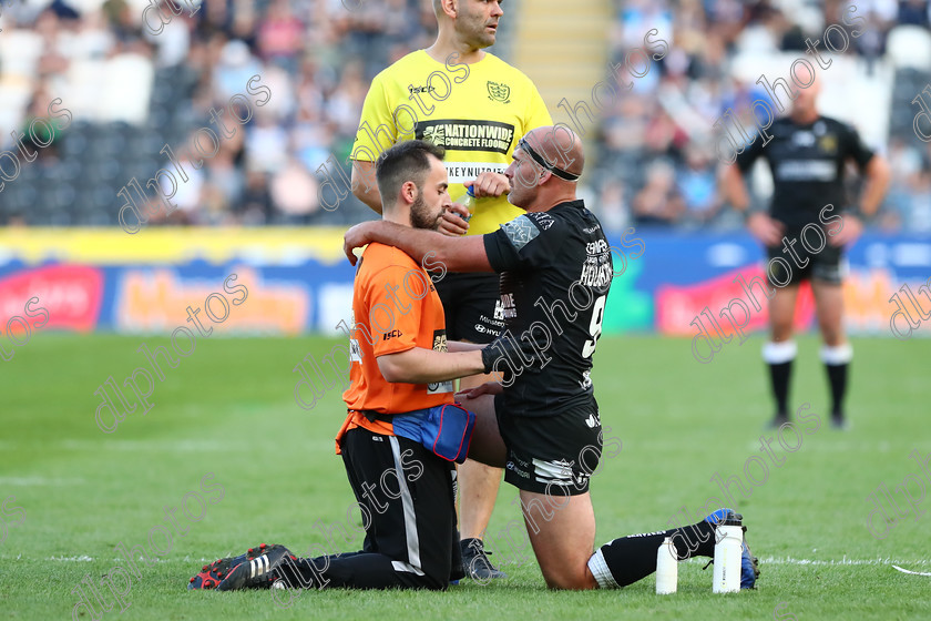 AQ3I9880 
 DAnny Houghton Injury