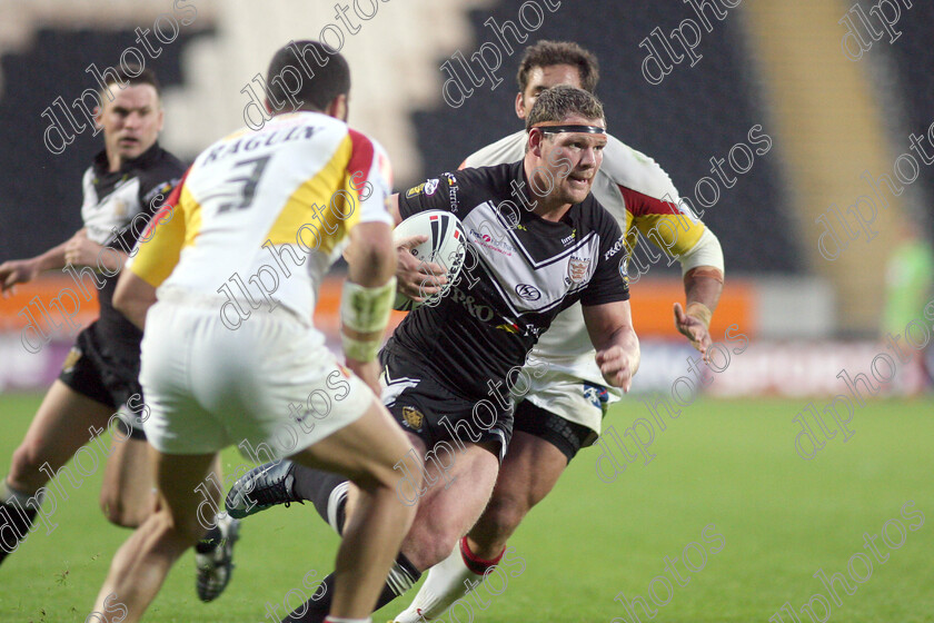 hullfc01 
 danny tickle spots a small gap in the catalan defence 
 Keywords: danny tickle