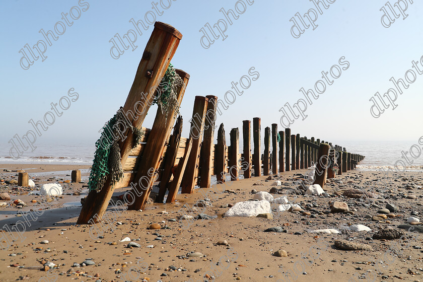 AQ3I0338 
 Spurn Point, East Yorkshire 
 Keywords: Spurn point, Yorkshire, beach, seascape