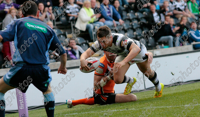 hull-castleford71 
 Curtis Naughton dives in to score the first try 
 Keywords: Hull FC, Castleford Tigers