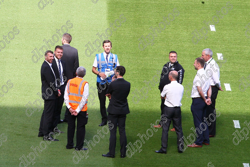 B36K6383 
 Refs inspect the pitch