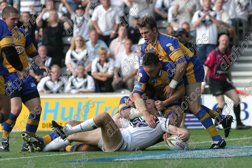 IMG 8070 
 HUll FC Leeds Rhinos
Richard Horne Scores