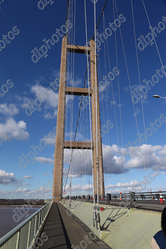 AQ3I8351 
 Humber Bridge 
 Keywords: Humber Bridge