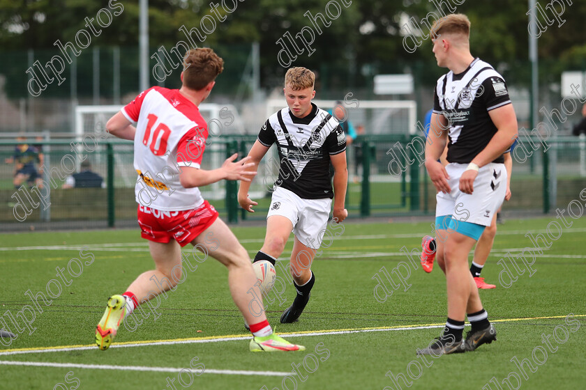 AQ3I2072 
 Hull FC Under 16s v St Helens Under 16s