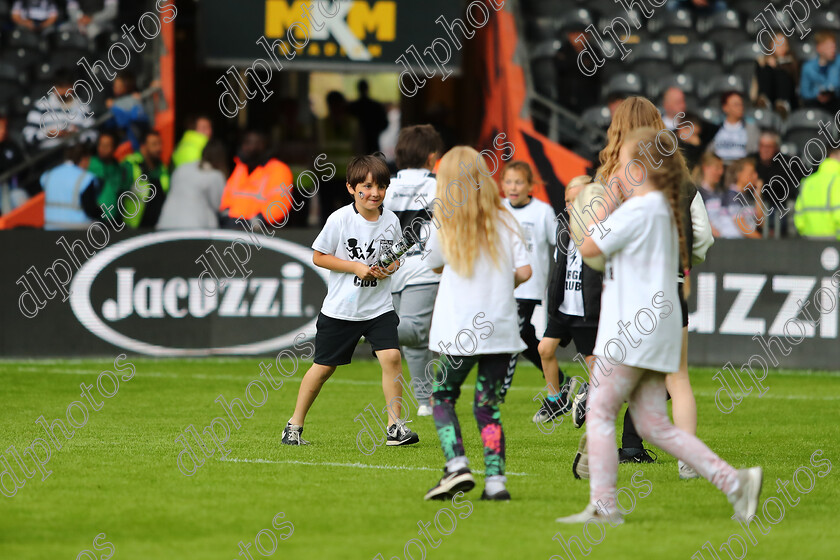 HFC LR0748 
 Hull Fc v Leeds Rhinos
Armed Forces Day,
Energise Club