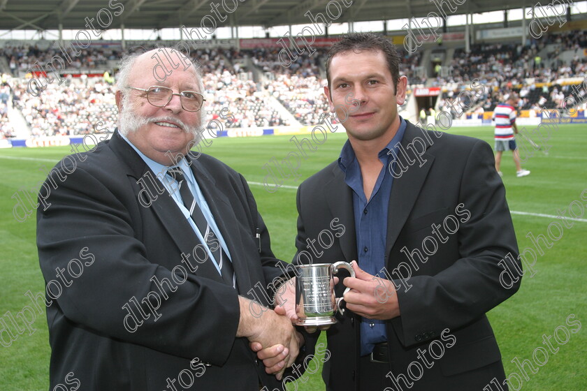 IMG 6498 
 Hull FC v Castleford Tigers
Albert Walker presents tankard to Tony Smith