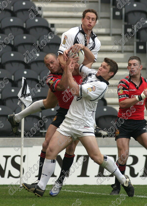 IMG 1062 
 Hull Fc v Halifax Blue Sox 
 Keywords: Colin best, Shane mcmenamy