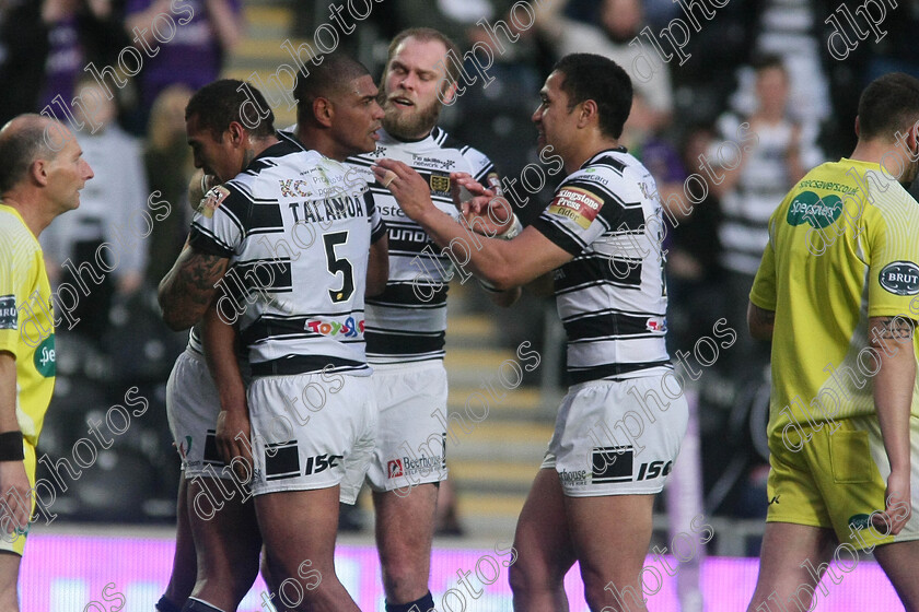 hull-st-helens380 
 Leon Pryce receives congratulations after scoring 
 Keywords: Hull FC, St Helens