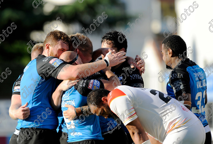 HulFC-PlayersCelebrate2-22-0619pr 
 Rugby League, 2019 BETFRED SUPER LEAGUE game, round 19, Gilbert Brutus stadium Perpignan France, Dragons Catalans (Perpignan) vs HULL FC, saturday june 22, 2019 - 
HULL FC won 10 - 50

Credit Photo : Pascal RODRIGUEZ