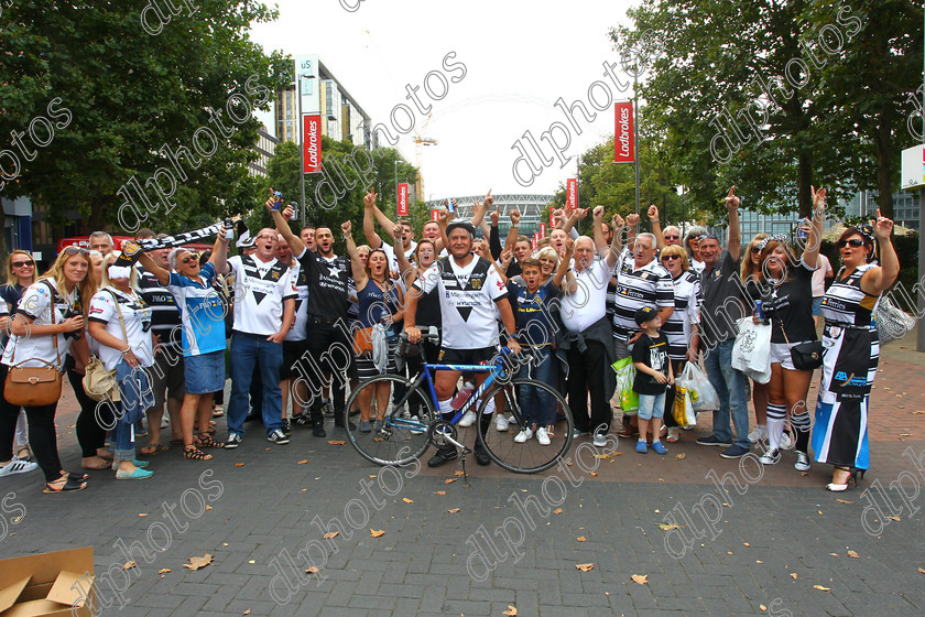 CCcupfinal70785 
 dlphotos.co.uk
copyright picture;Dave Lofthouse 07886650735
Challenge Cup Final 
 Keywords: Hull FC v Warrington Wolves