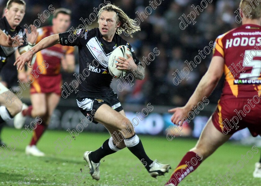 hullfc07 
 sean long in open space trying to find some support 
 Keywords: sean long